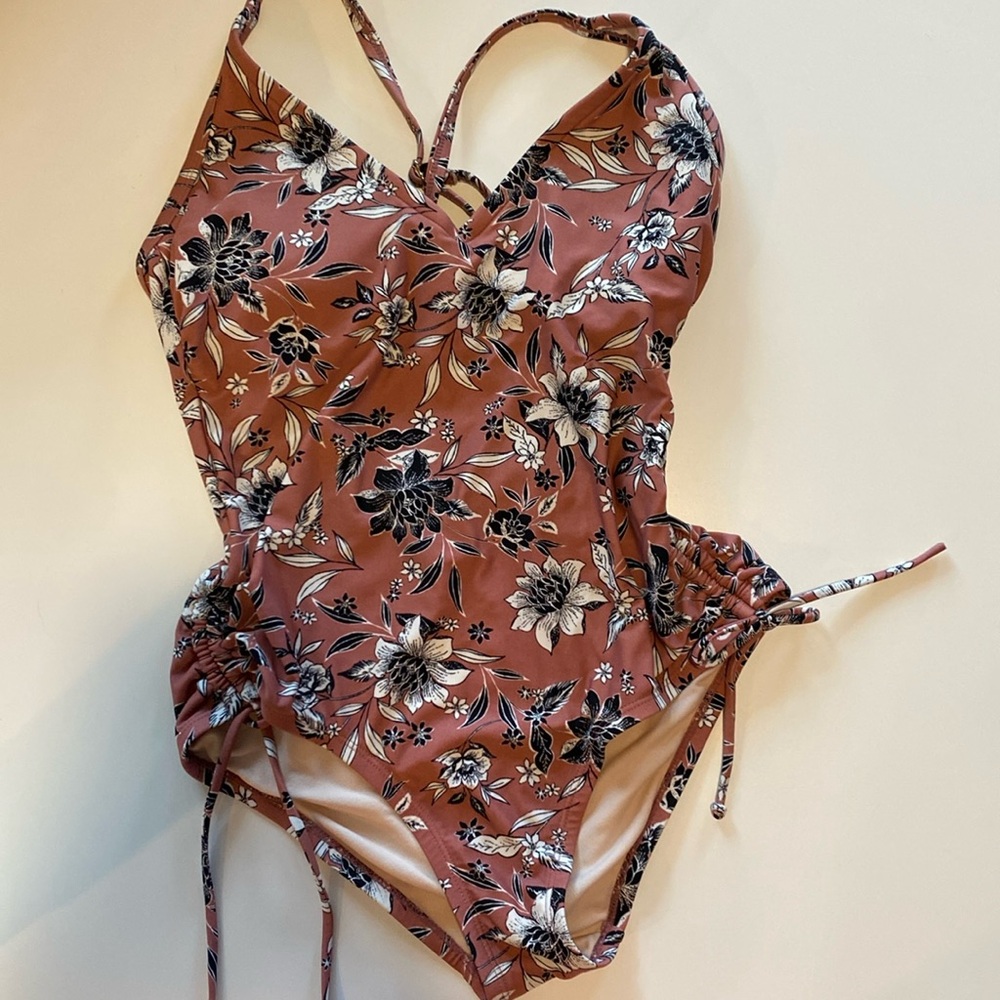 Women’s One Piece Bathing Suit